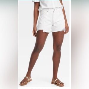 Universal Thread Women's Mid-Rise 90's Baggy Denim Shorts Size 12 White